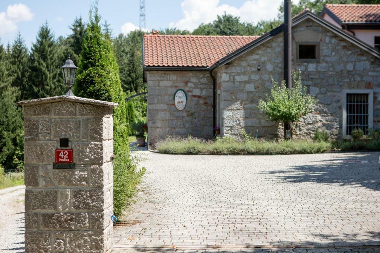 Villa Anton - The Old Dairy Hrusica  Eksteriør bilde